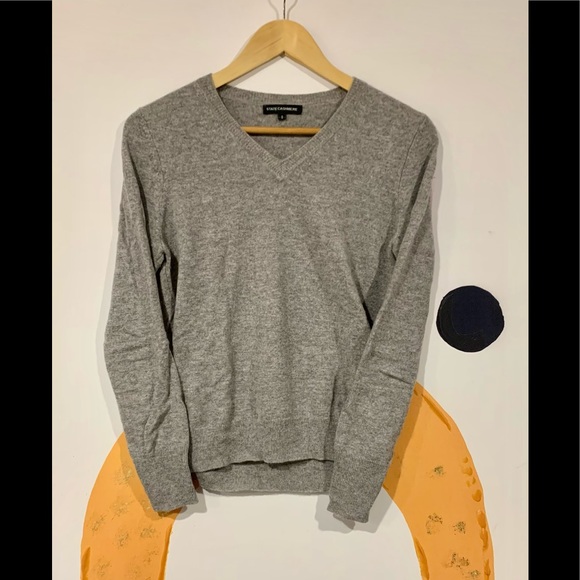 Cashmere Women's 100% Cashmere V-Neck Sweater - Picture 4 of 13